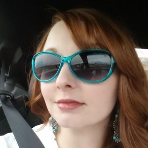 Meet your Posher, Desiree